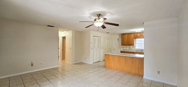 Photo - 1425 Thousand Roses Dr S