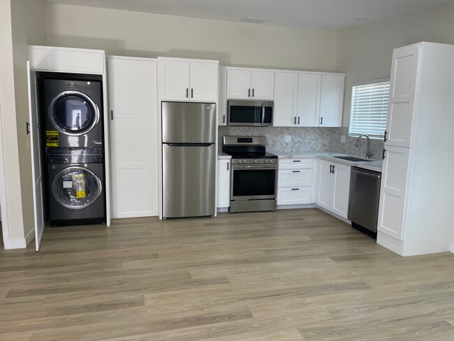 Photo - 3301 N 66th Pl Unidad D