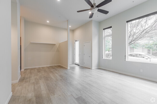 2BR, 1BA - 935SF - Living Room - Skidmore Apartments