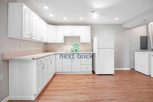 Photo - Charming 4 Bed 2 Bath Single Family for Re...