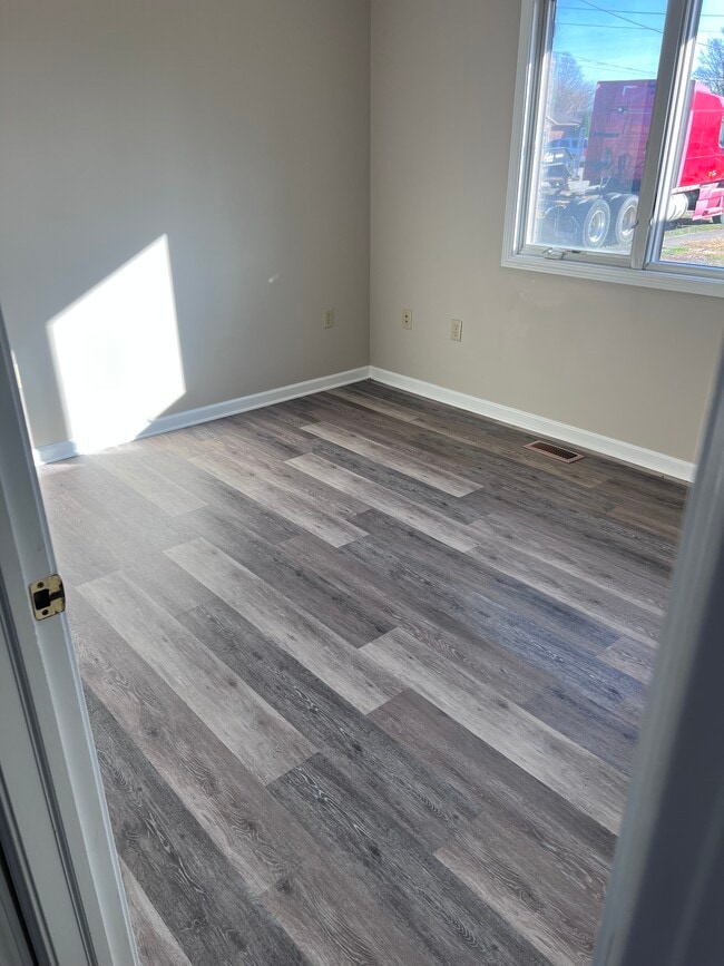 Photo - 206 W Mill St Unidad 206