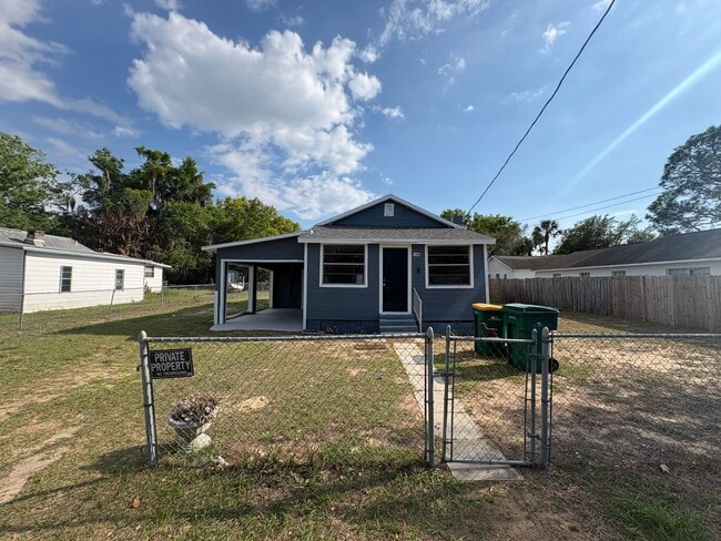 Photo - 3 Bed / 2 Bath Single-Family Home Near Downtown Eustis