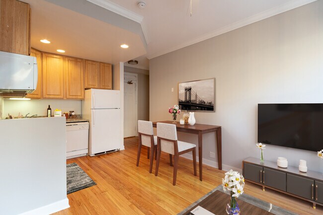 Photo - 2828 N. Pine Grove