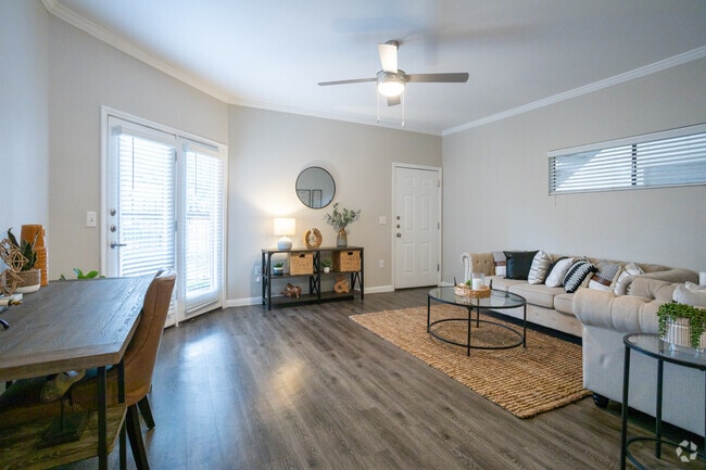 1BR, 1BA - 1,822SF