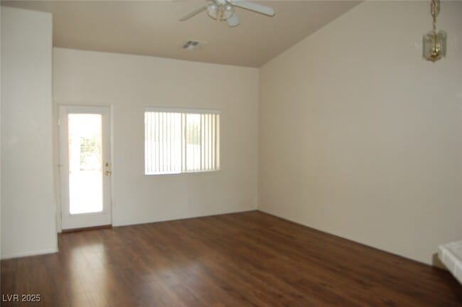 Photo - 1791 Sycamore Ave