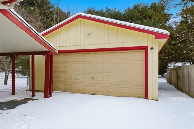 Photo - 6891 Somerset Dr