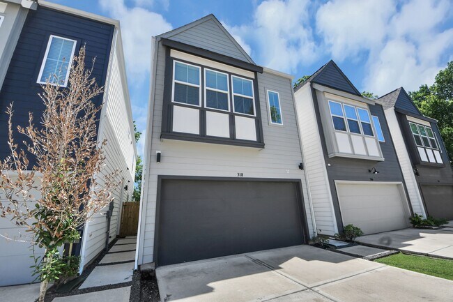 Photo - 318 Neyland St