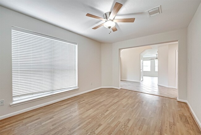 Photo - 5127 Birch Manor Ln