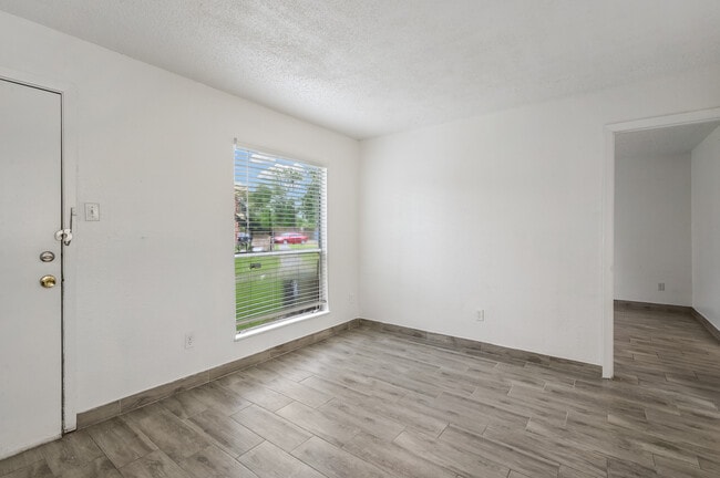 Photo - Lamar Landing Apartments