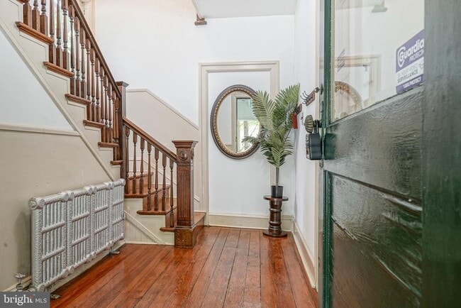 Building Photo - 315 Chestnut St