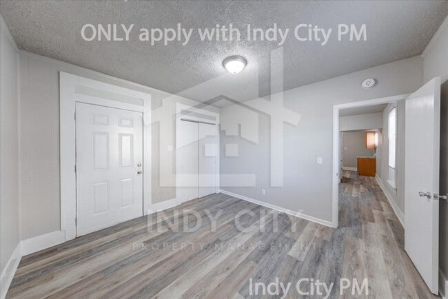 Photo - 53 E Raymond St