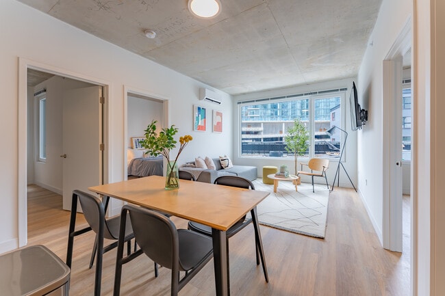 Photo - Post Chicago