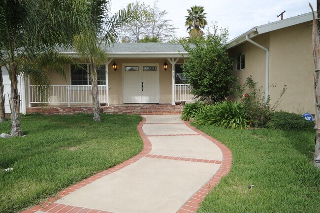 Photo - Private HOME 3bed/2 bath + POOL in Woodlan...