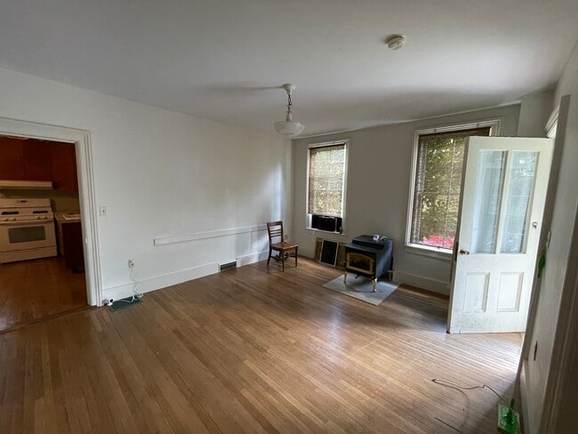 Unit 1 LR - 24 Leatherstocking St Unit 1st fl