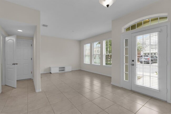 Photo - 1041 Laurel Ridge Ln