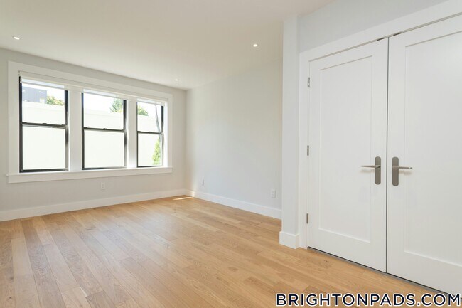 Photo - 4 Elko St Unit 3
