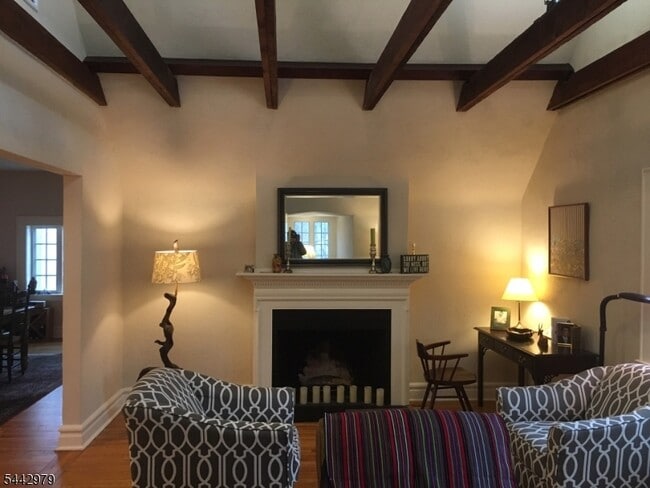 Photo - 1 Laurel Pl