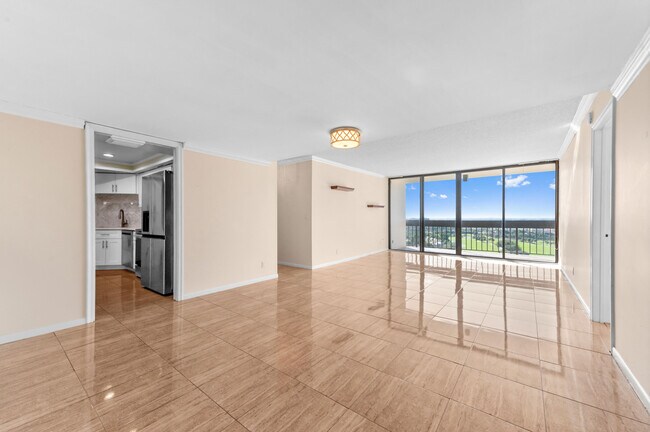 Building Photo - 2400 Presidential Way Unit 1705