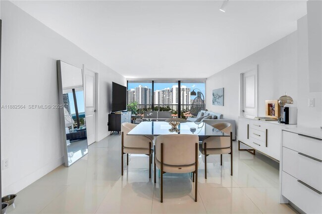 Photo - 3701 N Country Club Dr Unit 1609