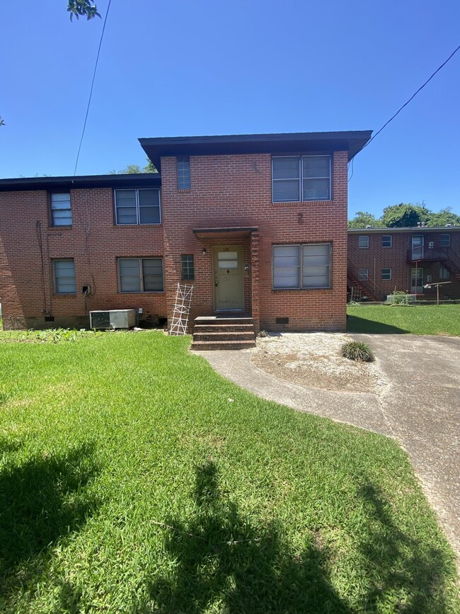 Photo - 124 S Franklin Blvd House