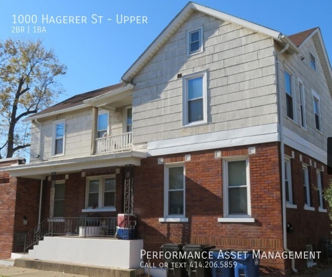 Spacious 2 bedroom Racine upper - Spacious 2 bedroom Racine upper Apartment Unit Upper