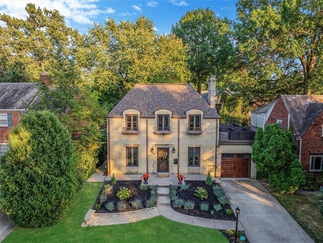 Photo - 619 Briarwood Ave