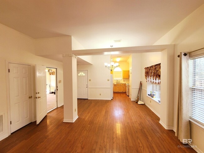 Photo - 123 Melanie Loop