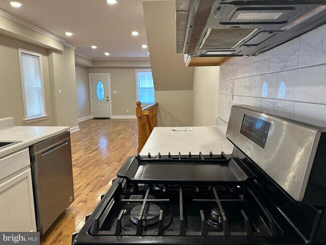 Photo - 3546 Mantua Ave