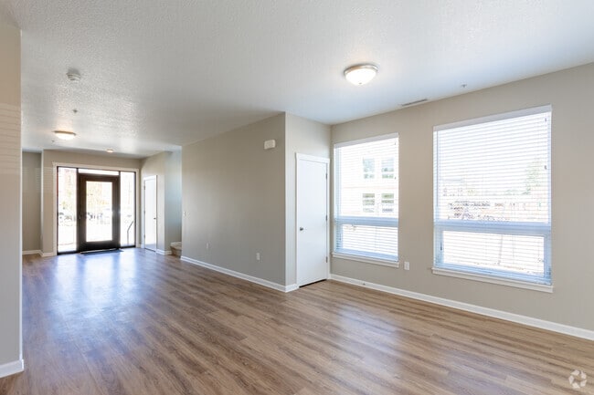 Independence Landing Apartments