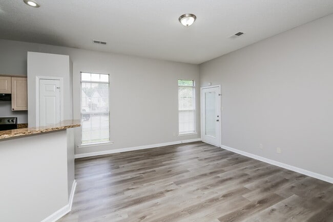 Photo - 3875 Neyland Valley Dr
