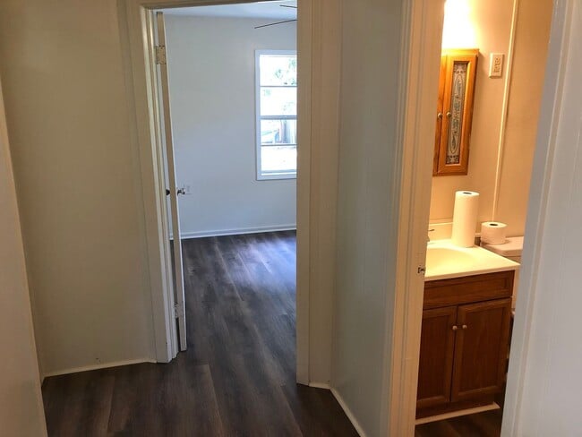 Photo - 215 5th Ave