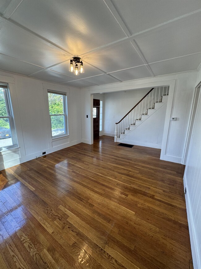 Photo - 26-28-28 High St