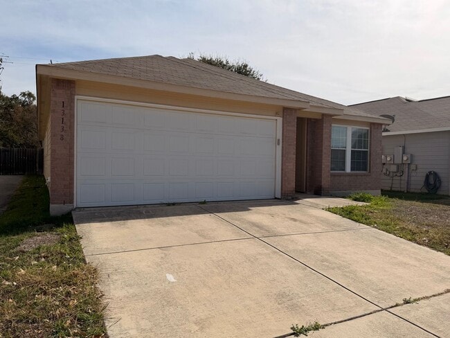 Photo - CUTE 3/2 FOR RENT IN SAN ANTONIO WITH EASY ACCESS TO UTSA, 1604, I-10 AND THE SHOPS AT LA CANTERA*