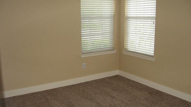 Photo - 7627 Fallen Leaf