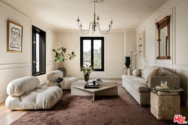 Building Photo - 1424 N Crescent Heights Blvd Unit 60