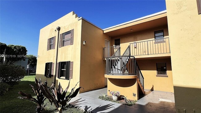 Photo - 680 NW 114th Ave Unit 203