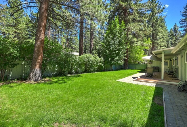 Photo - 877 Sonoma Ave