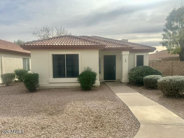 Building Photo - 1120 N Val Vista Dr