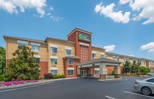 Building Photo - Furnished Studio-Newark - Woodbridge Rental