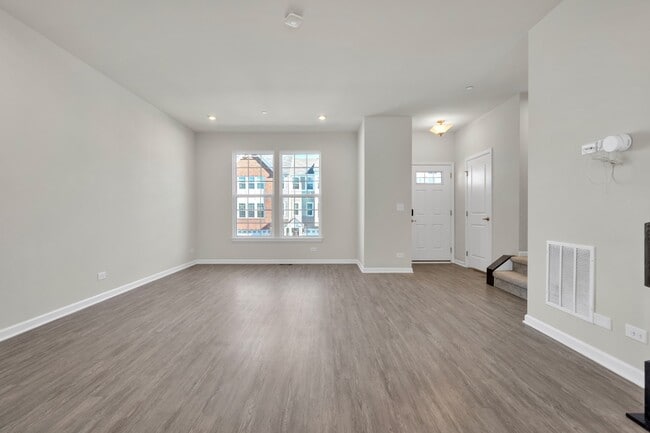 Photo - 773 Rockwell Ln