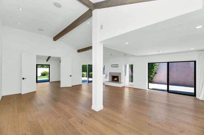 Photo - 7328 E Krall St