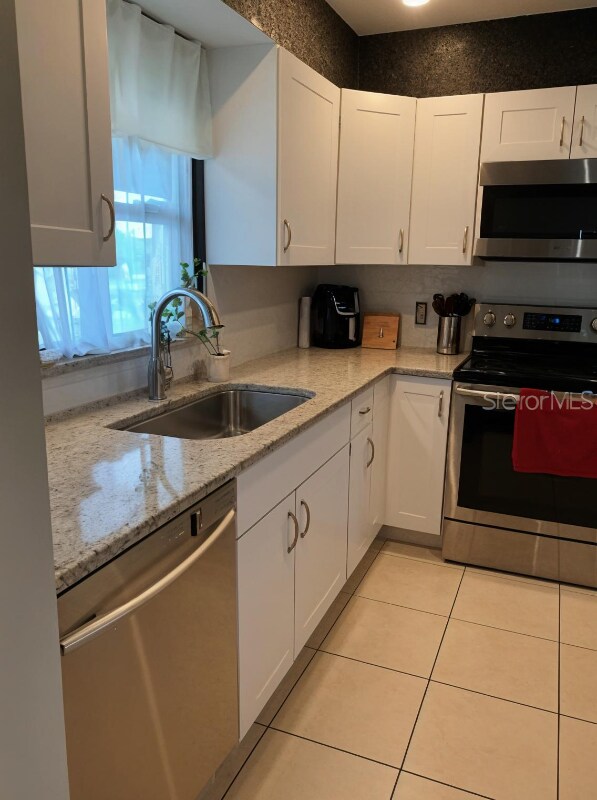 Photo - 6048 Merril St