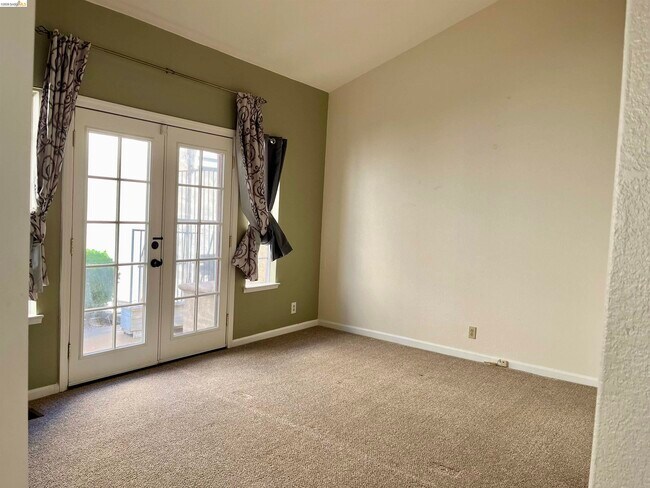 Photo - 2420 Wayfarer Ct