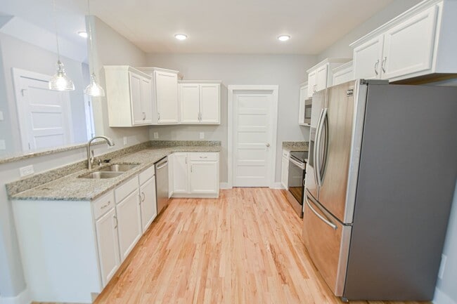 Photo - Three Bedroom with Bonus in Sango!