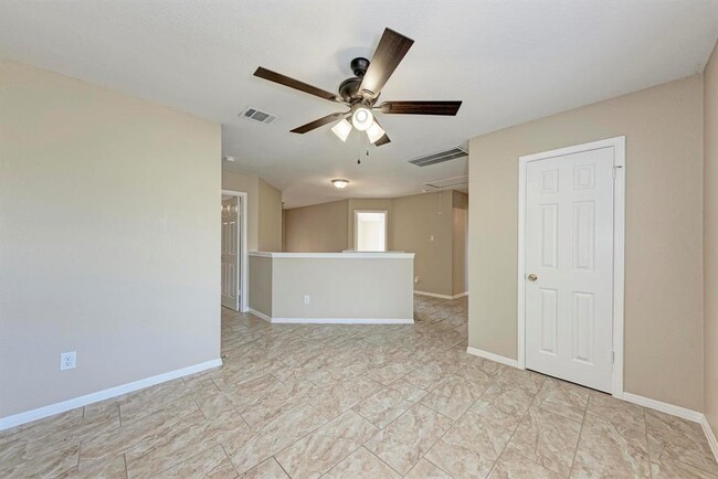 Photo - 2351 Wright Cir