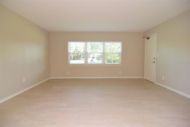 Photo - 606 12th Ave NE Unidad 1