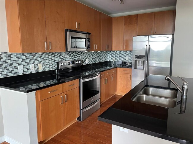 Photo - 711 Cosmopolitan Dr NE Unit 723