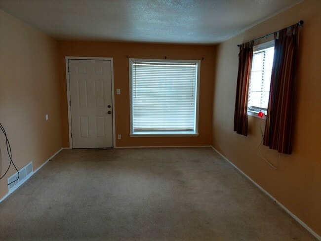 Photo - 2610 Azalea.  PROSPECTIVE TENANTS MUST SUBMIT A $58 NON-REFUNDABLE APPLICATION FEE PER APPLICANT ...