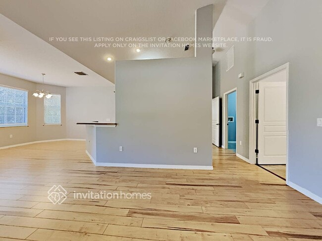 Photo - 2890 Alameda Del Norte