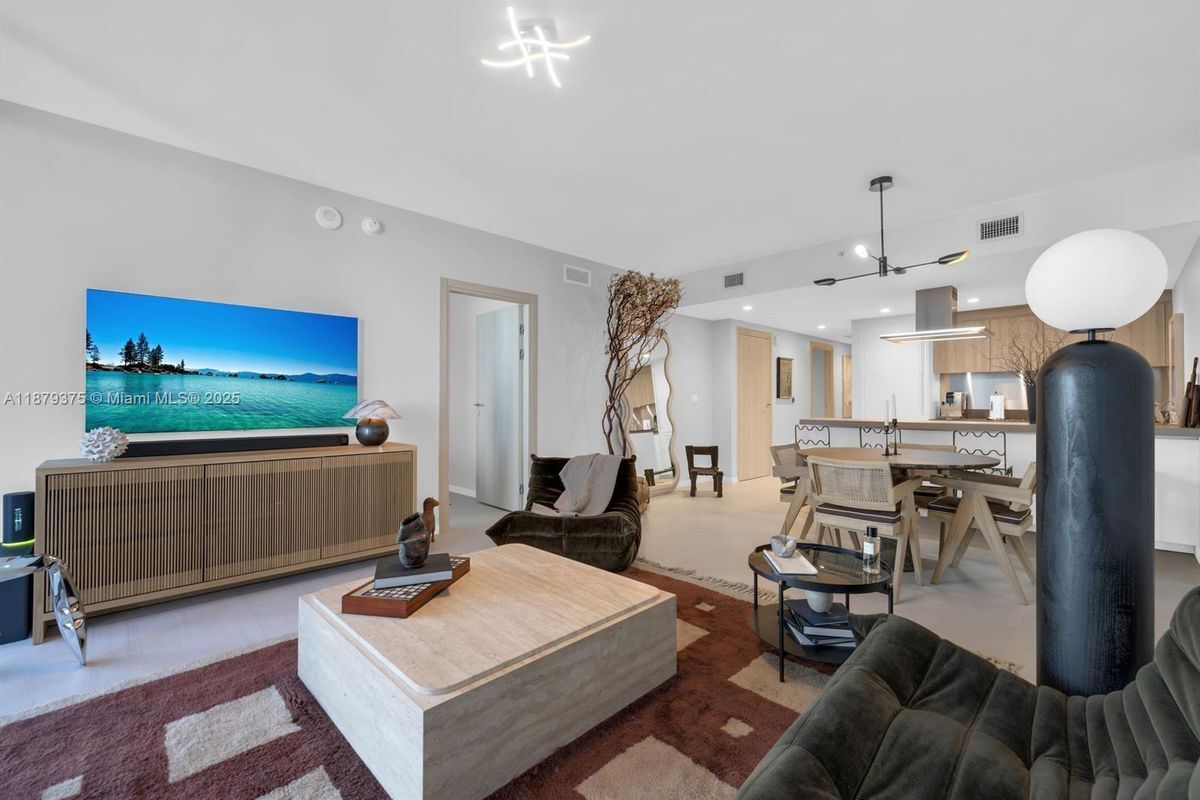 Photo - 1000 Brickell Ave